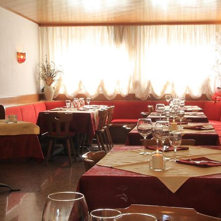 Hotel Aurora Vallarsa Bagian luar foto