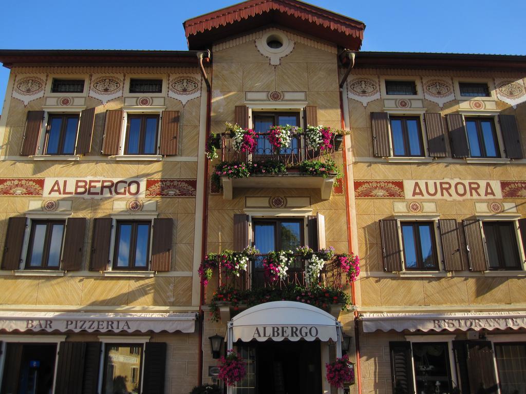 Hotel Aurora Vallarsa Bagian luar foto