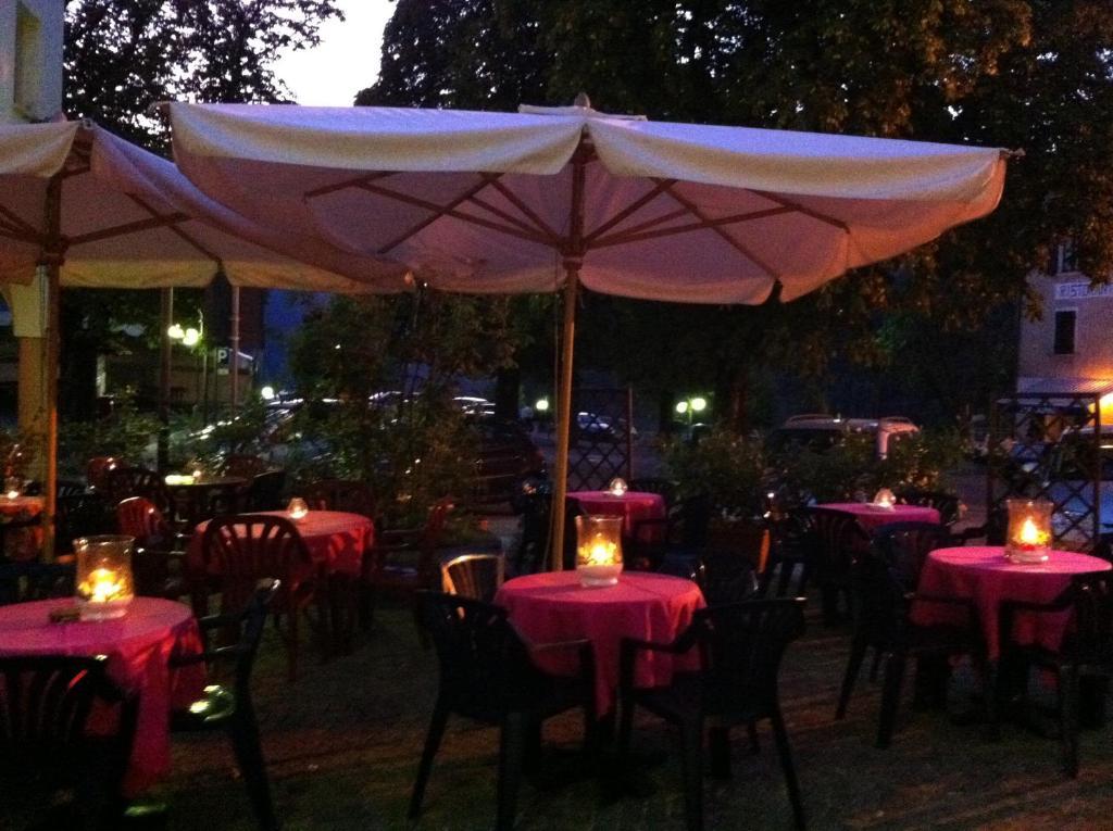 Hotel Aurora Vallarsa Bagian luar foto