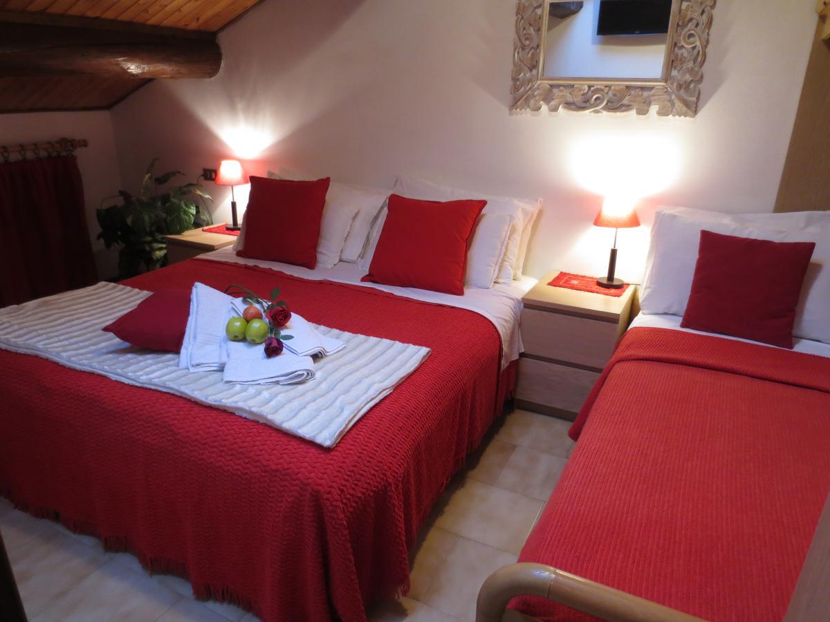 Hotel Aurora Vallarsa Bagian luar foto