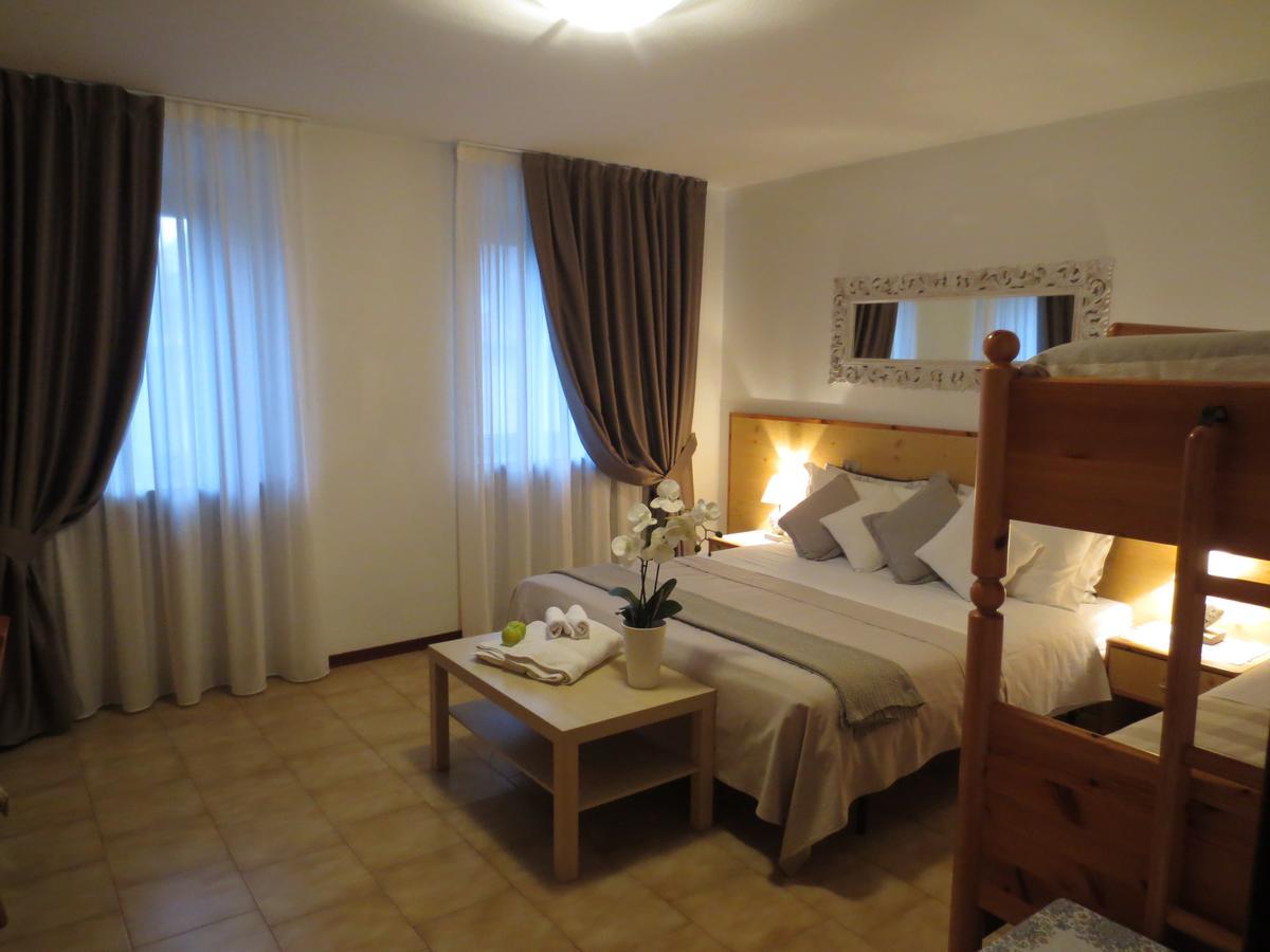 Hotel Aurora Vallarsa Bagian luar foto